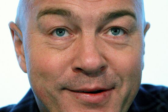 News conference 'Eksmo non-fiction marks 10 years: rebranding'