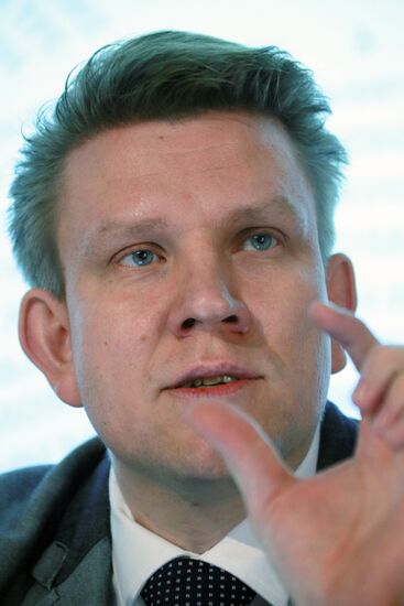 News conference 'Eksmo non-fiction marks 10 years: rebranding'