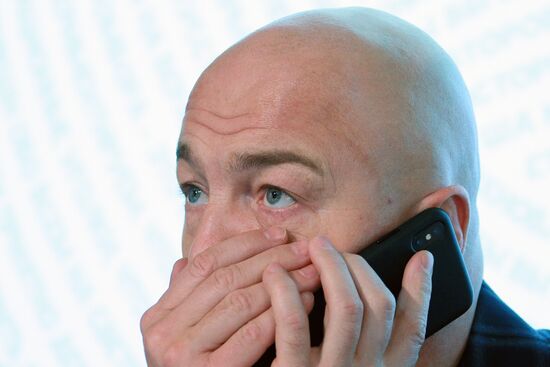 News conference 'Eksmo non-fiction marks 10 years: rebranding'