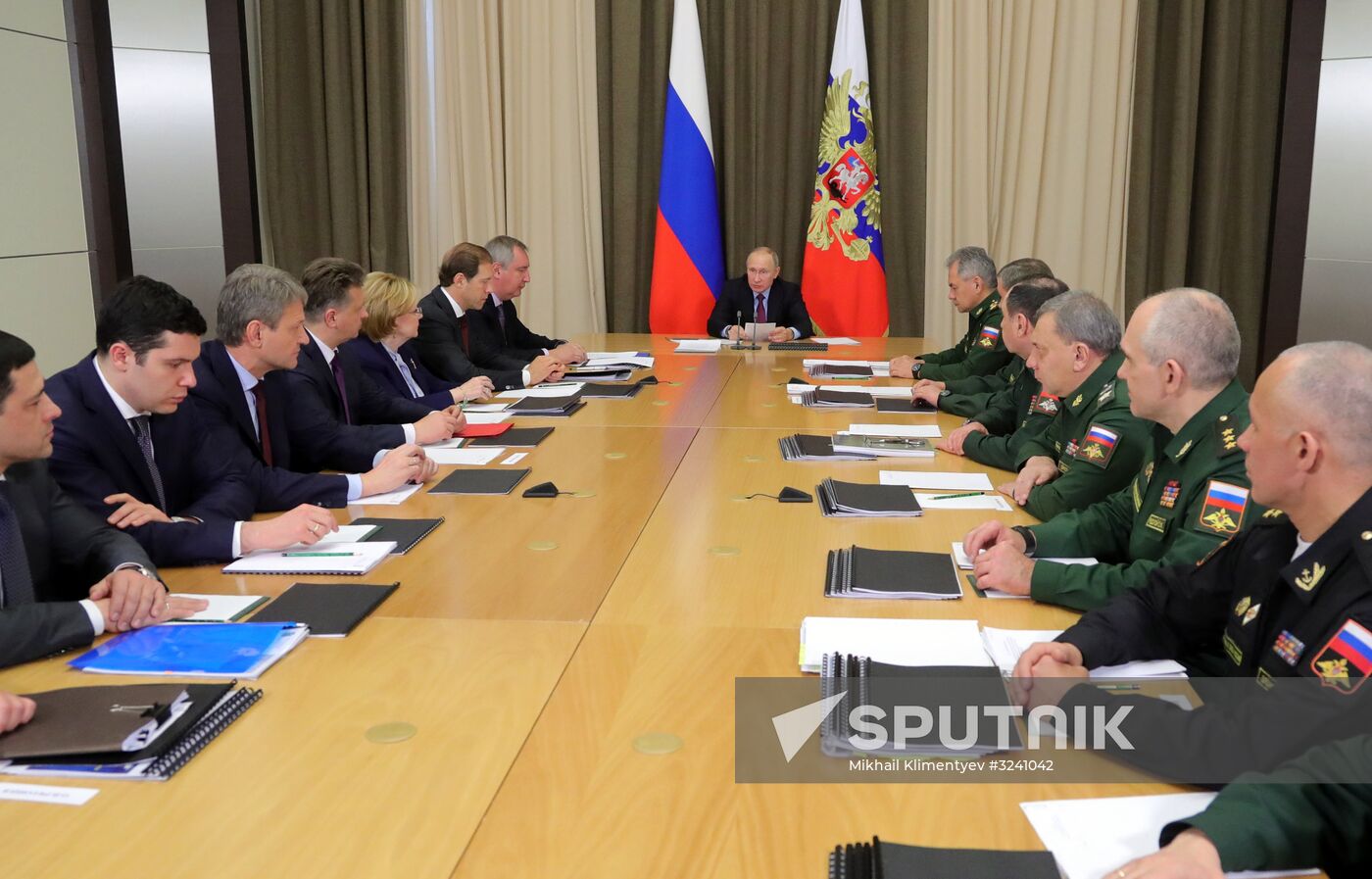 President Vladimir Putin holds meeting with senior officials of Defense Ministry, military companies, heads of ministries and regions