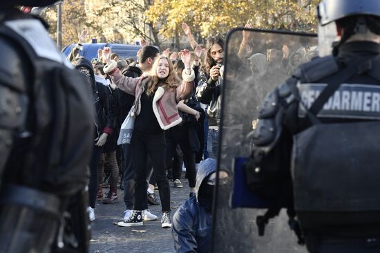 Protest against education reform in Paris