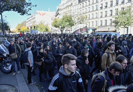 Protest against education reform in Paris