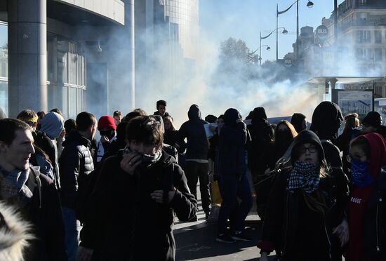 Protest against education reform in Paris