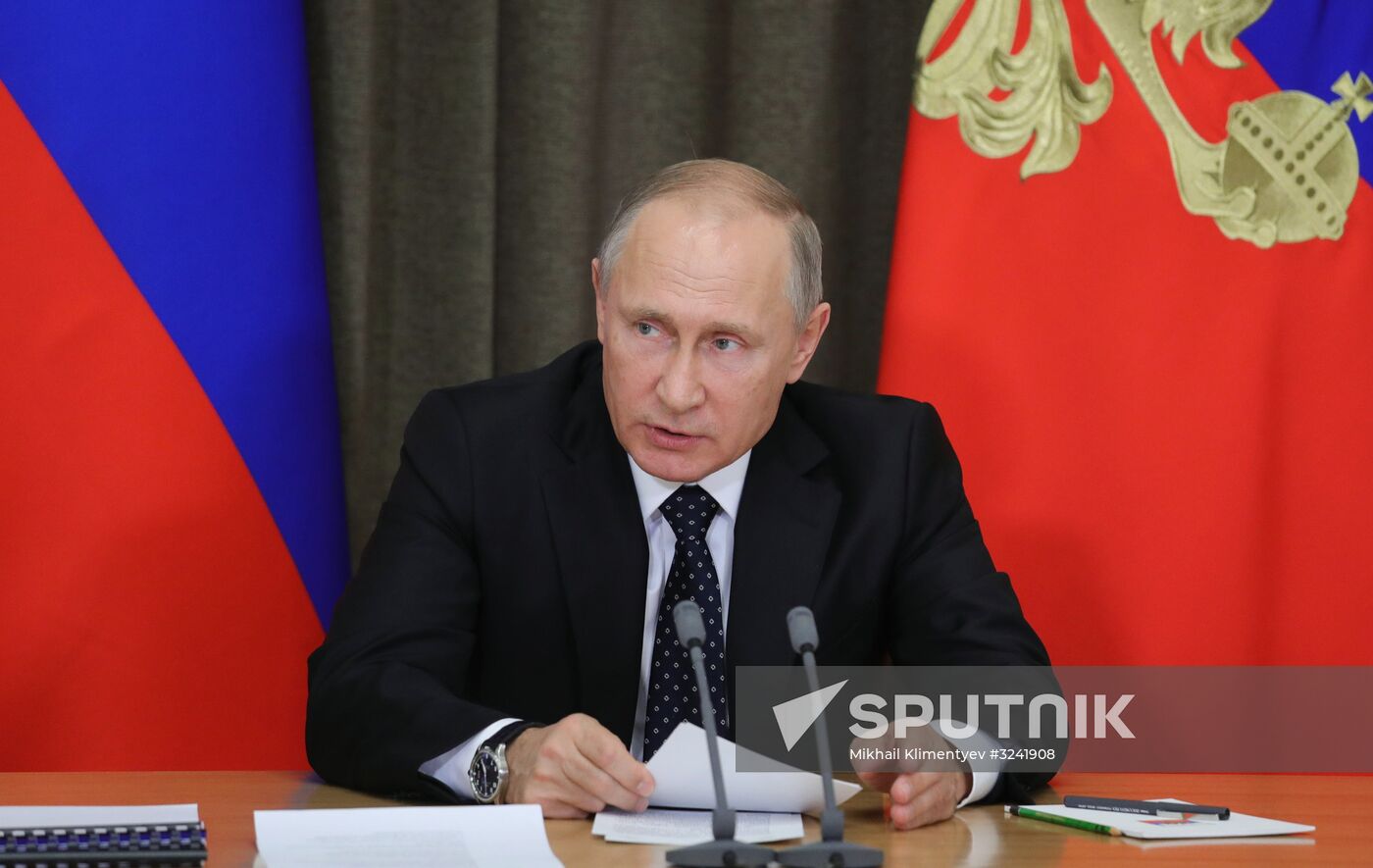 President Putin chairs meeting on army modernization