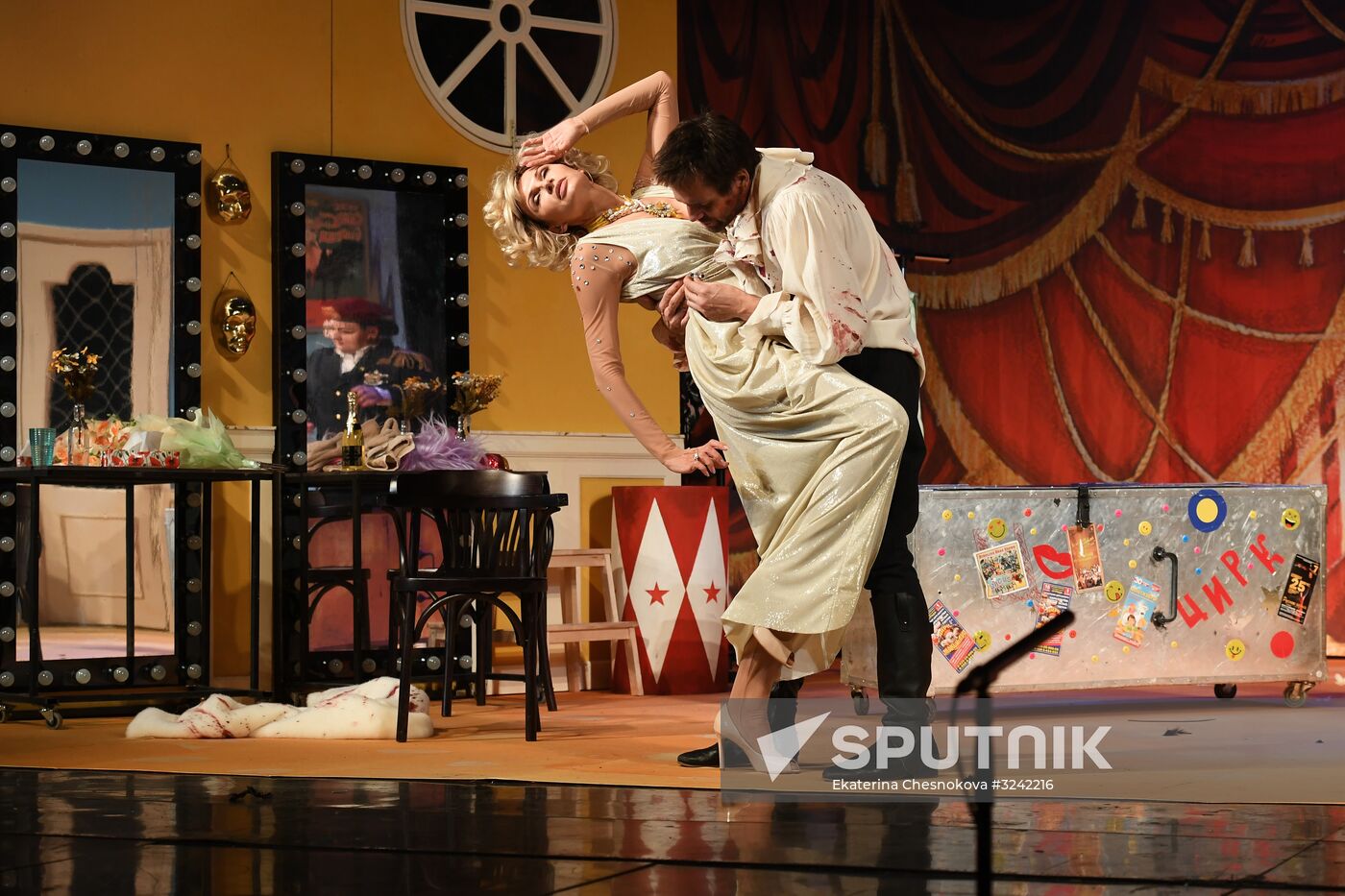 "High Wire Act" premieres at a Moscow theater