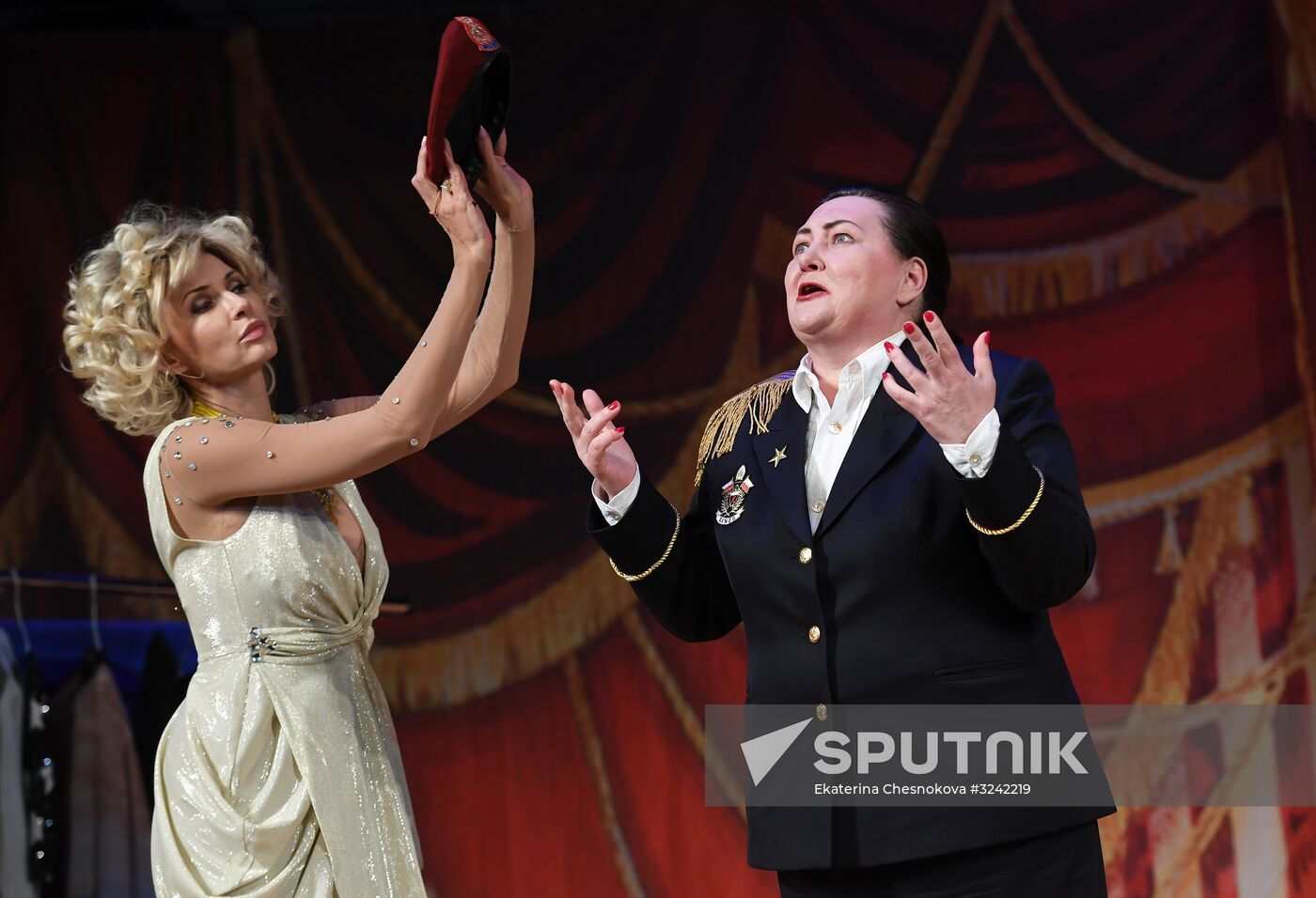 "High Wire Act" premieres at a Moscow theater