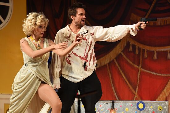 'High Wire Act' premieres at Moscow theater