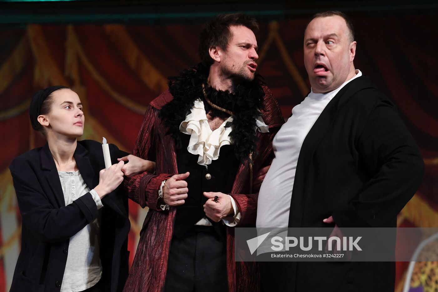 "High Wire Act" premieres at a Moscow theater