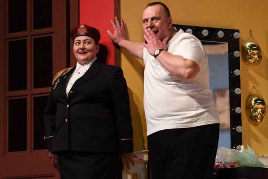 "High Wire Act" premieres at a Moscow theater