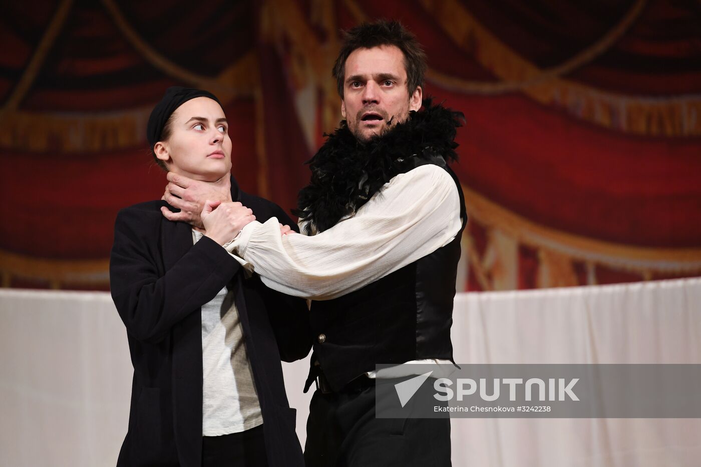 "High Wire Act" premieres at a Moscow theater