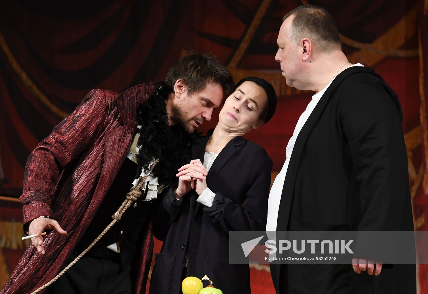 "High Wire Act" premieres at a Moscow theater