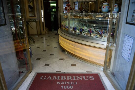 Cities of the world. Naples