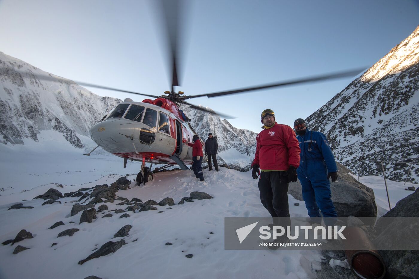 Campaign for cleaning up foot of Belukha Mountain