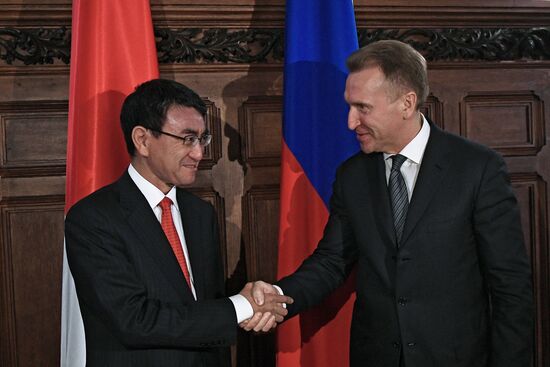 First Deputy Prime Minister Igor Shuvalov meets with Japanese Foreign Minister Taro Kono