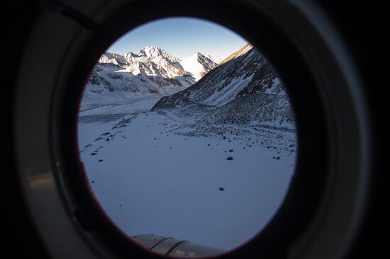 Campaign for cleaning up foot of Belukha Mountain