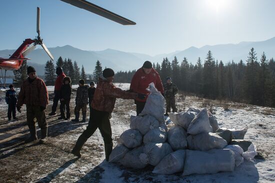 Campaign for cleaning up foot of Belukha Mountain