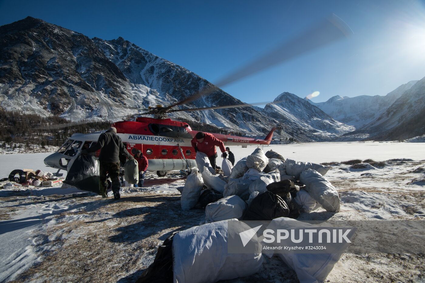 Campaign for cleaning up foot of Belukha Mountain