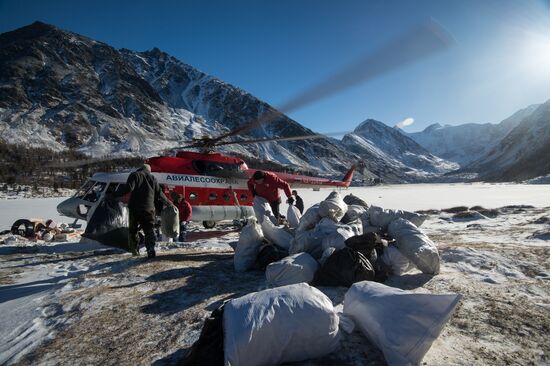 Campaign for cleaning up foot of Belukha Mountain