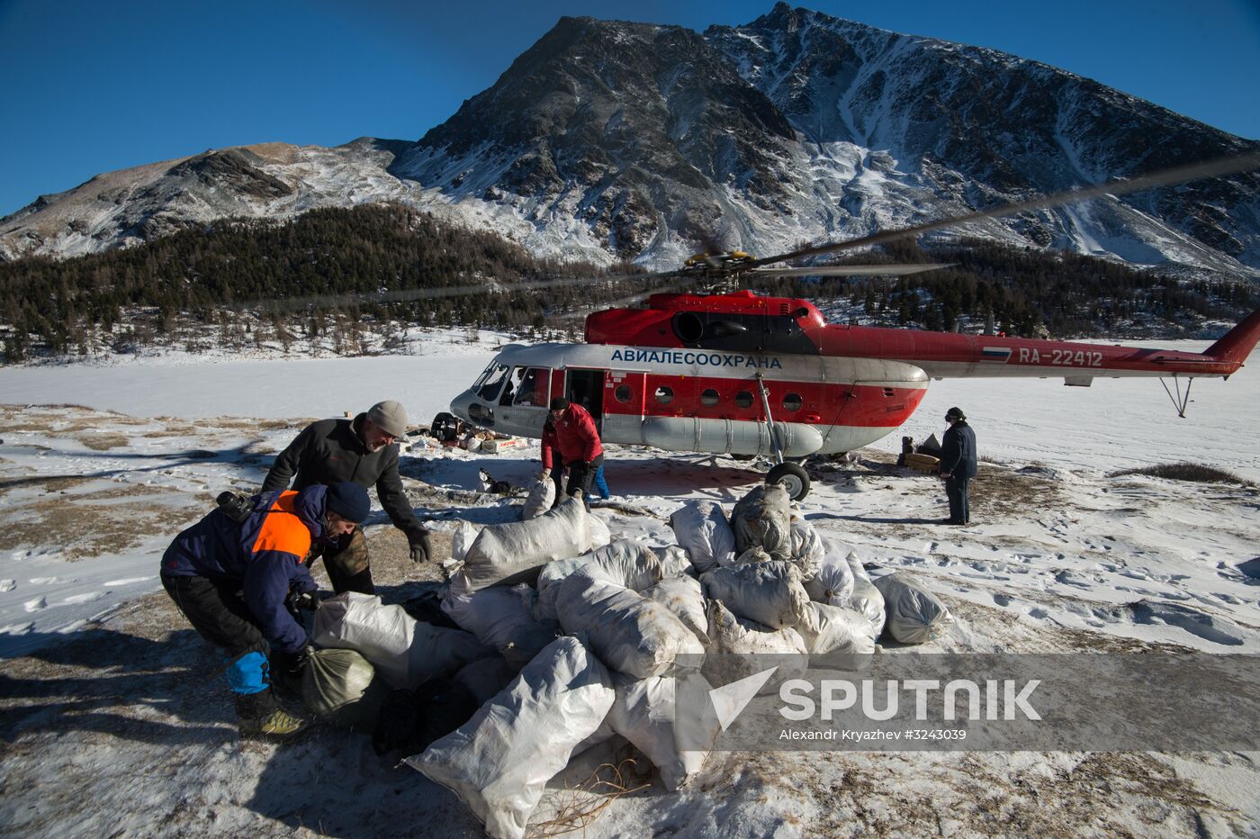 Campaign for cleaning up foot of Belukha Mountain