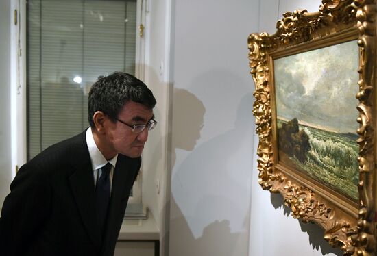 Japanese Minister of Foreign Affairs Taro Kono visits Pushkin State Museum of Fine Arts