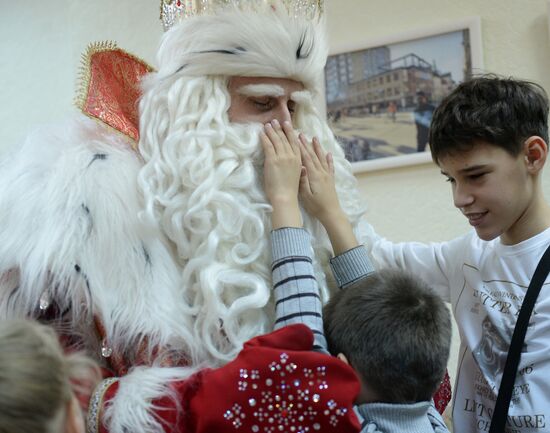 Russia's official Father Frost visits Yekaterinburg