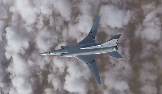 Six Tu-22M3 bombers strike terrorist facilities in Syria