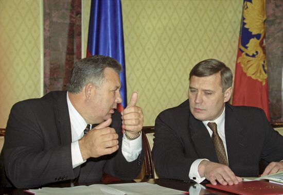 Prime Minister Mikhail Kasyanov and Viktor Ishayev