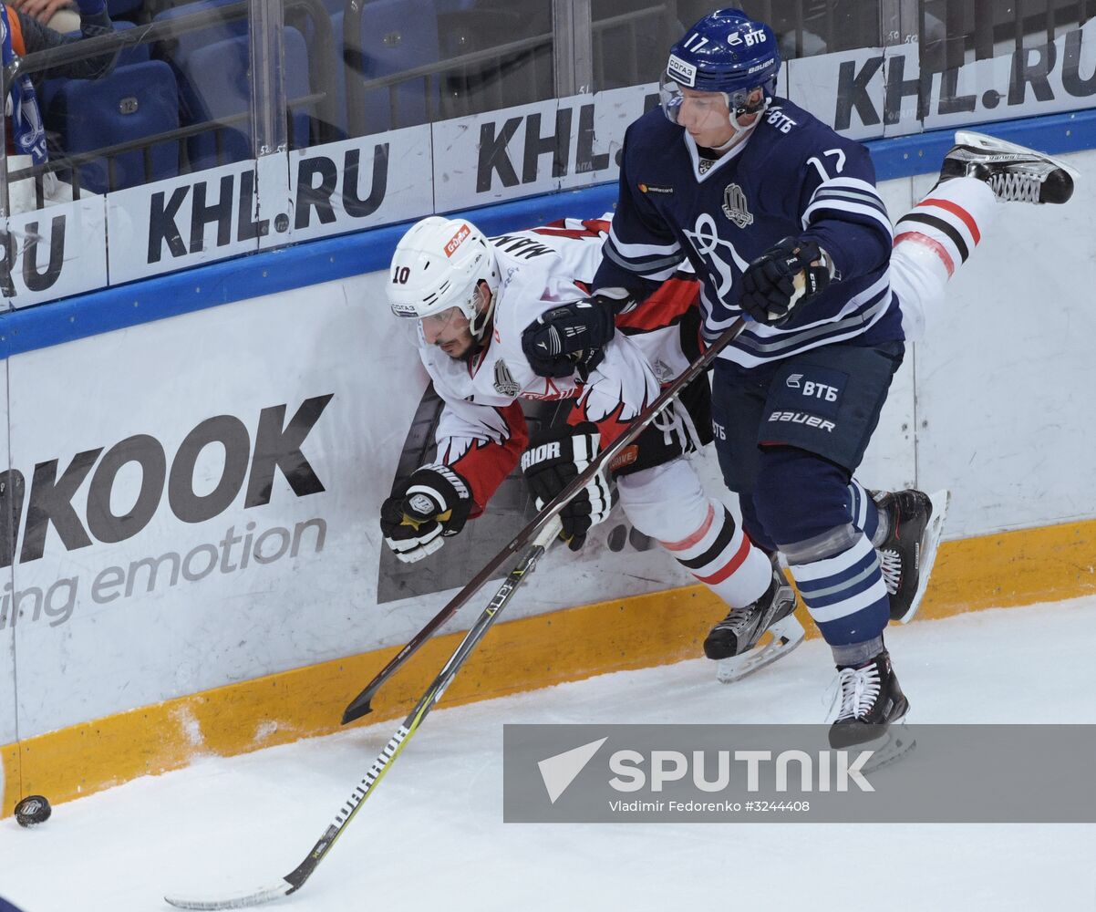 Hockey. KHL. Dynamo Moscow vs. Avangard