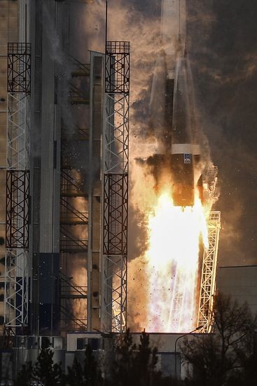 Soyuz-2.16 rocket launches Meteor No. 2-1 spacecraft from Vostochny space center