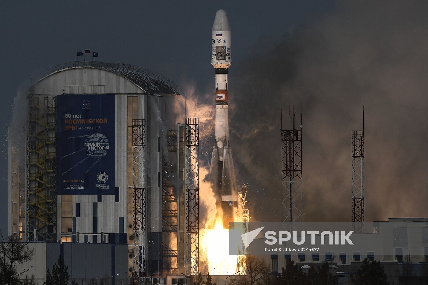 Soyuz-2.16 rocket launches Meteor No. 2-1 spacecraft from Vostochny space center