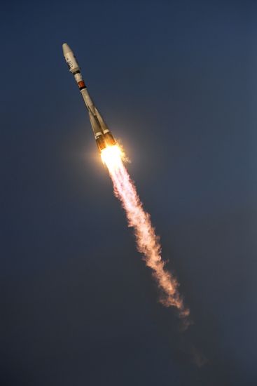 Soyuz-2.16 rocket launches Meteor No. 2-1 spacecraft from Vostochny space center