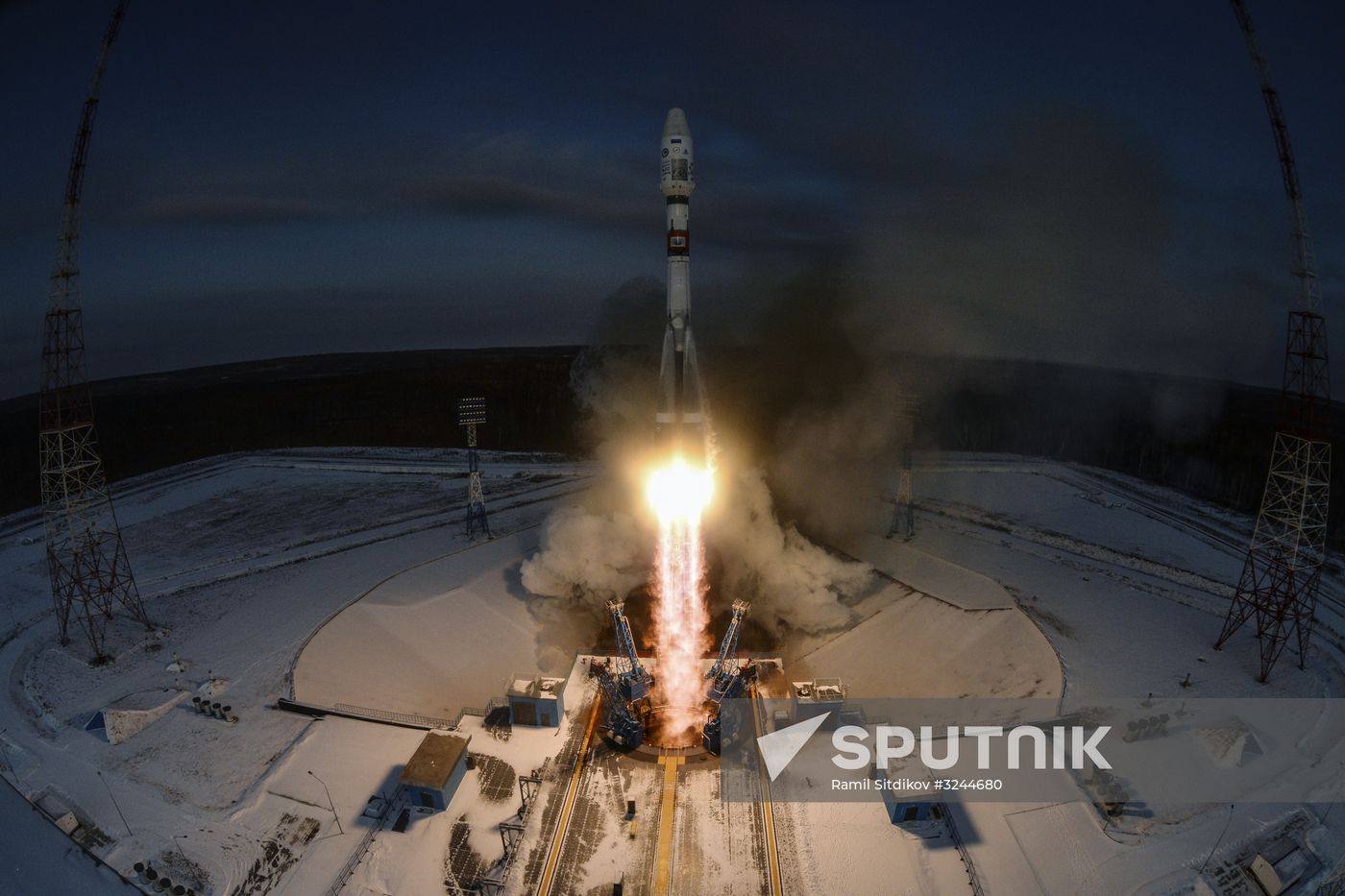 Soyuz-2.16 rocket launches Meteor No. 2-1 spacecraft from Vostochny space center