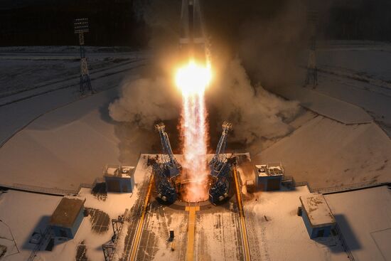 Soyuz-2.16 rocket launches Meteor No. 2-1 spacecraft from Vostochny space center