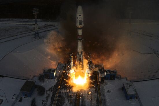 Soyuz-2.16 rocket launches Meteor No. 2-1 spacecraft from Vostochny space center