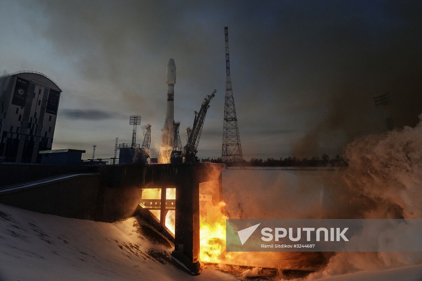 Soyuz-2.16 rocket launches Meteor No. 2-1 spacecraft from Vostochny space center