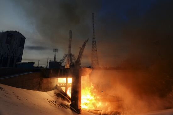 Soyuz-2.16 rocket launches Meteor No. 2-1 spacecraft from Vostochny space center