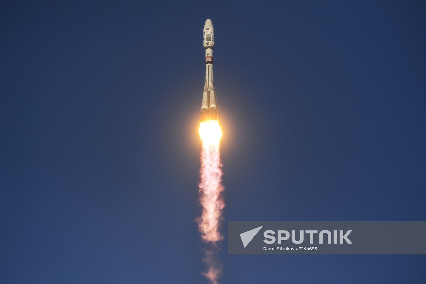 Soyuz-2.16 rocket launches Meteor No. 2-1 spacecraft from Vostochny space center