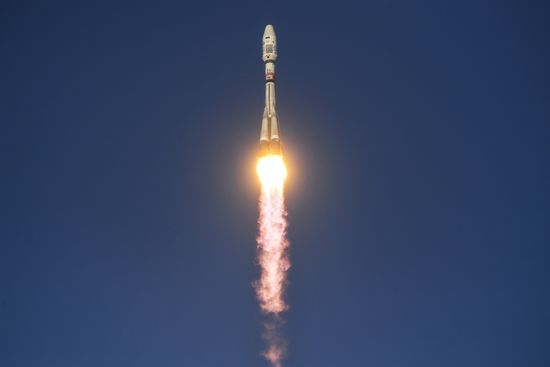 Soyuz-2.16 rocket launches Meteor No. 2-1 spacecraft from Vostochny space center