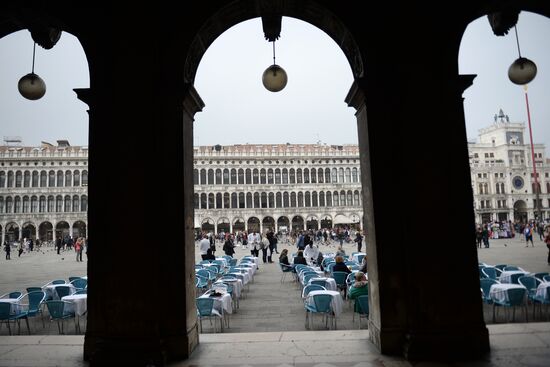 Cities of the world. Venice
