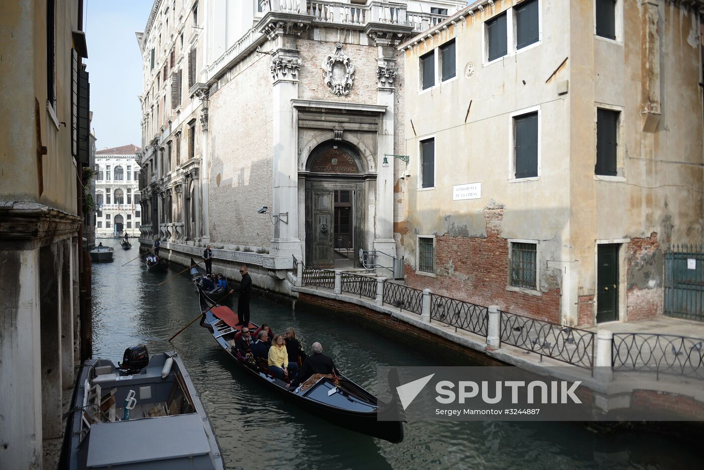 Cities of the world. Venice