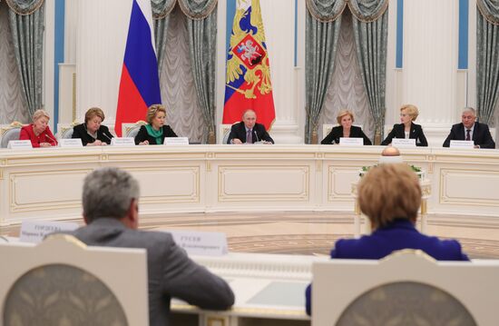 Vladimir Putin chairs Coordinating Council meeting