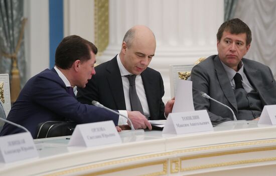 Vladimir Putin chairs Coordinating Council meeting