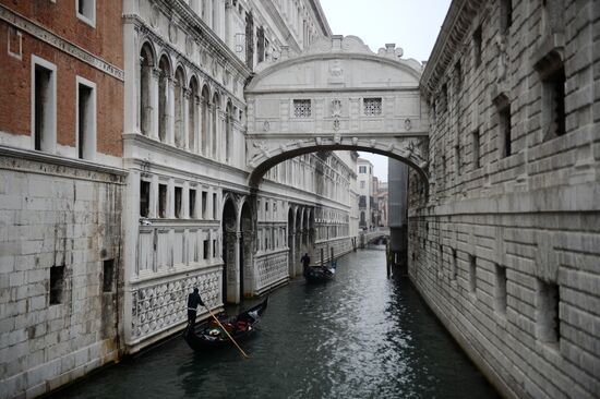 Cities of the world. Venice
