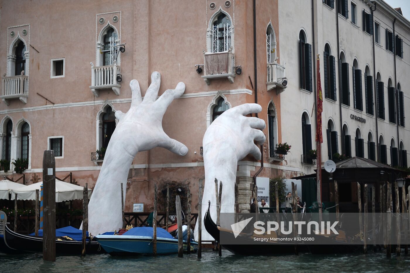 Cities of the world. Venice