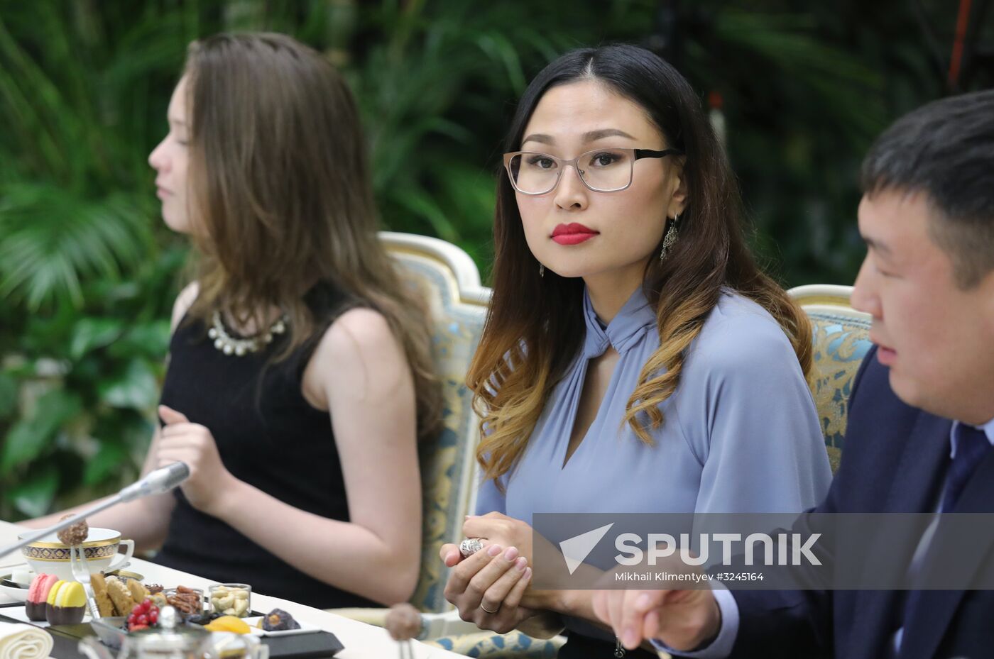 Russian President Vladimir Putin meets with winners of Family of the Year national contest