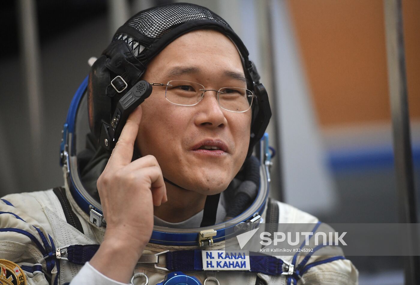 Crew training ahead of long-term Expedition 54/55