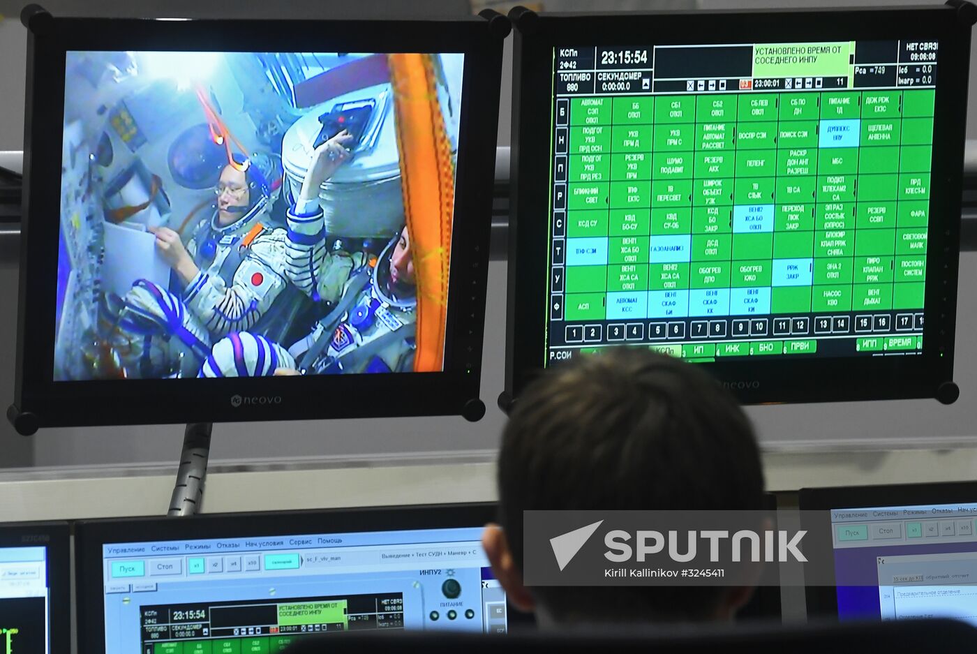 Crew training ahead of long-term Expedition 54/55