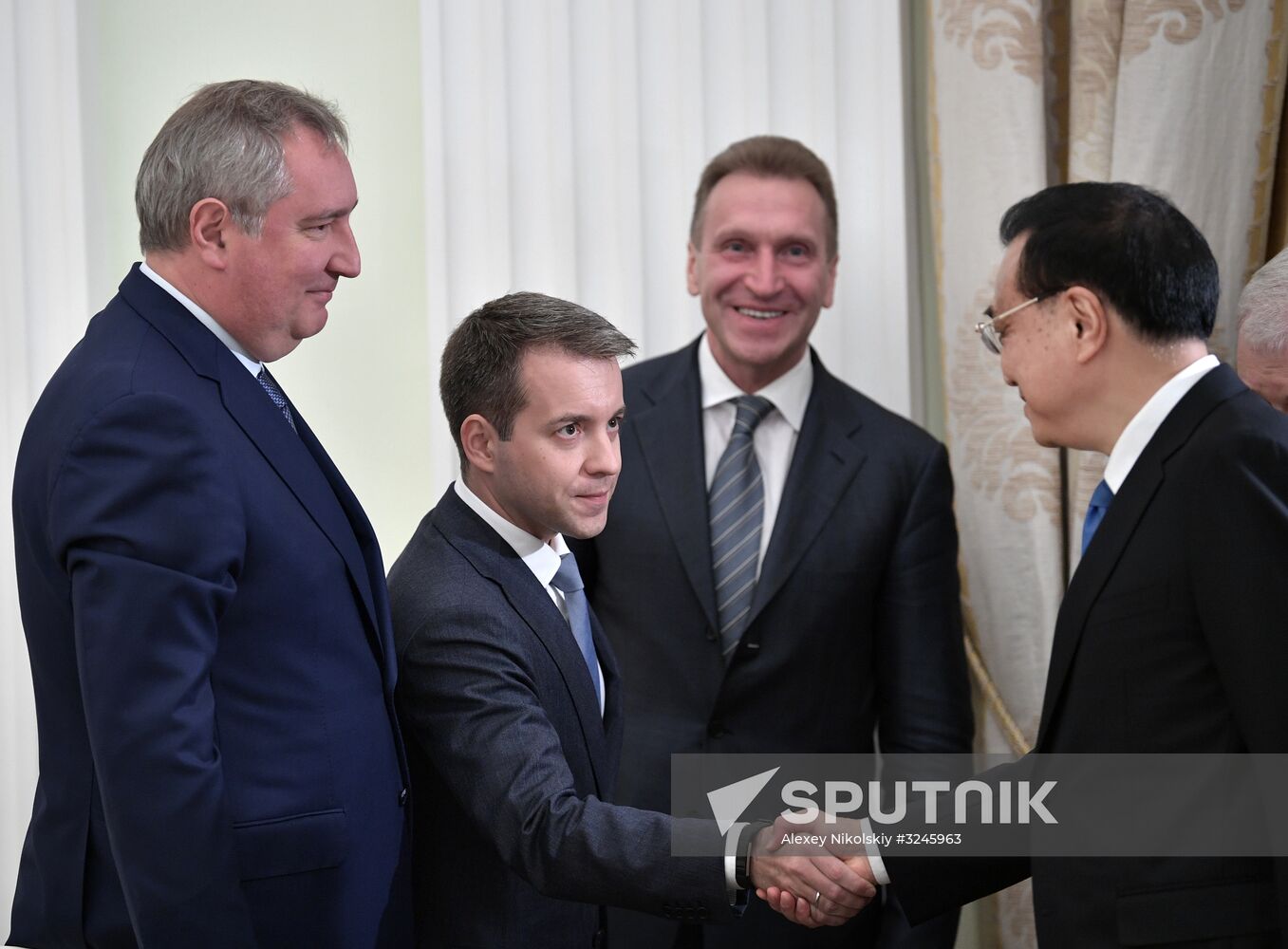 Russian President Vladimir Putin meets with Premier of Chinese State Council Li Keqiang