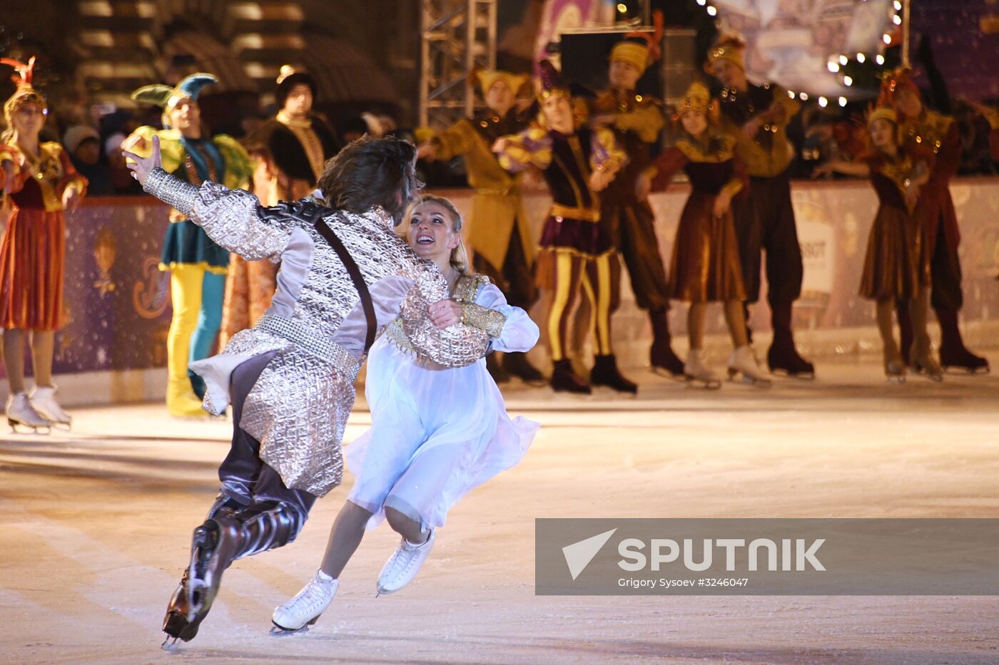 GUM skating rink opens on Red Square