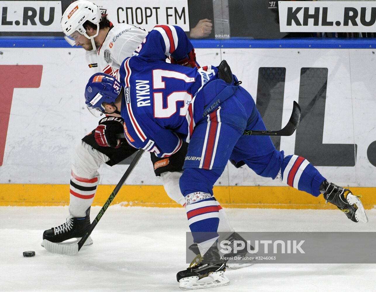 Kontinental Hockey League. SKA vs. Avangard